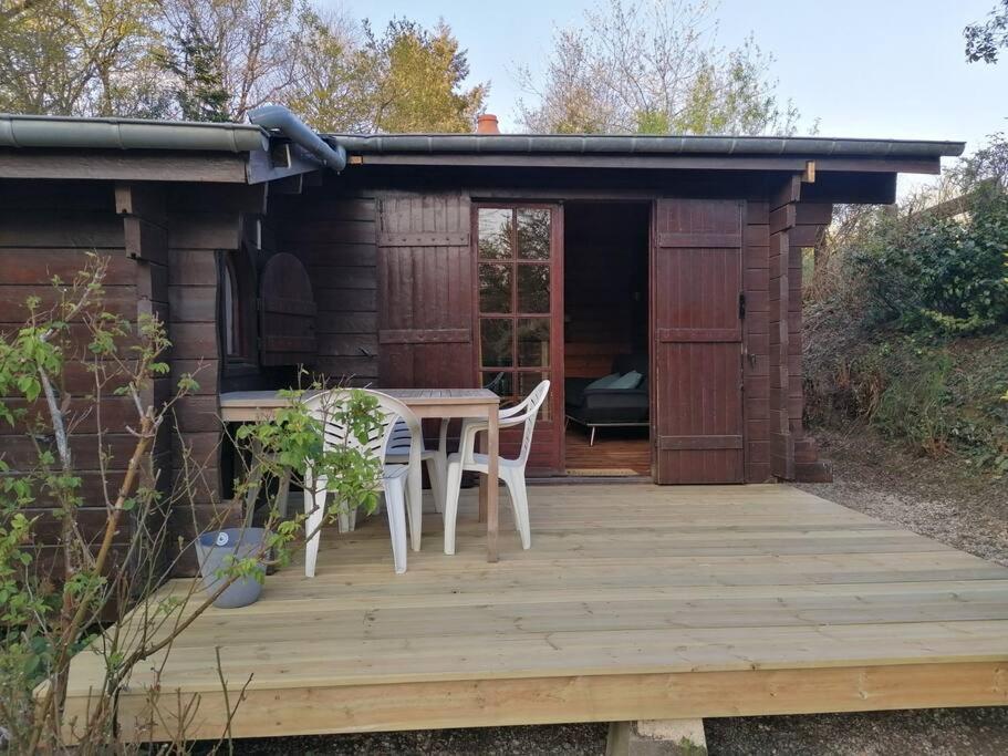 Chalet En Pleine Nature Au Bord D'Un Etang Lanvallay Buitenkant foto